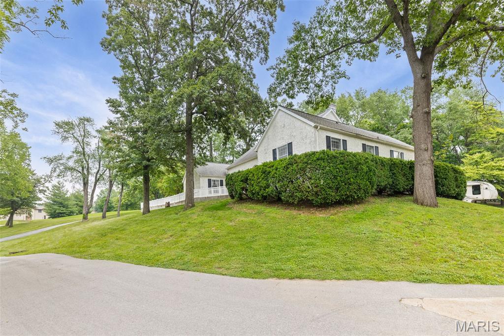 110 Fullerton Road Belleville, IL 62226 - Photo 3 of 57