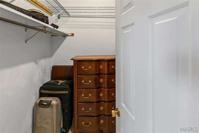 $535,000 | 110 Fullerton Road, Belleville, IL 62226