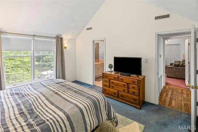 $535,000 | 110 Fullerton Road, Belleville, IL 62226