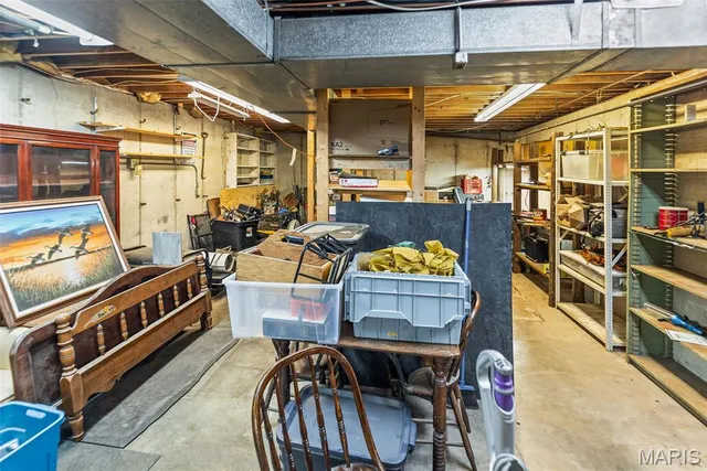 $535,000 | 110 Fullerton Road, Belleville, IL 62226