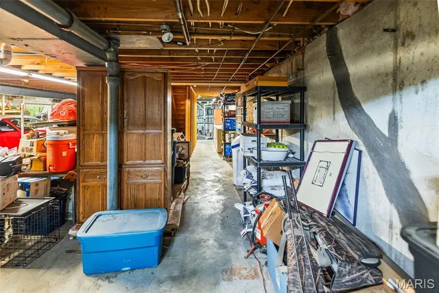 $535,000 | 110 Fullerton Road, Belleville, IL 62226