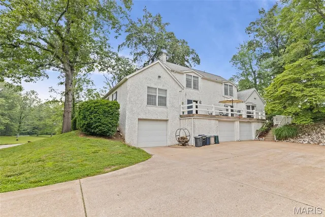 $535,000 | 110 Fullerton Road, Belleville, IL 62226