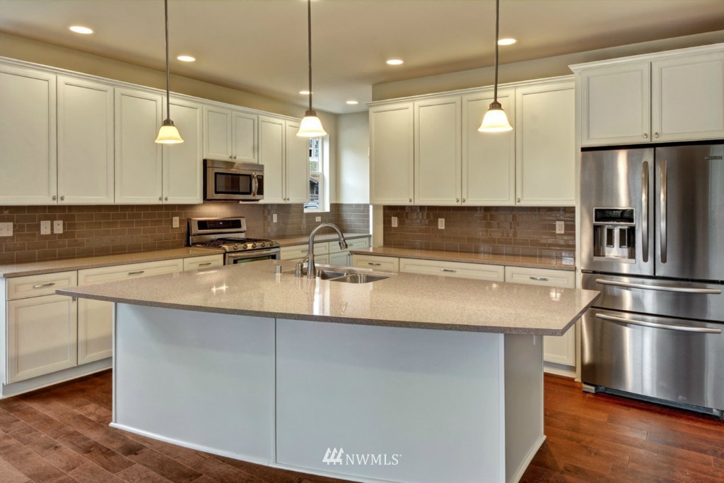 3621 177th Place Southeast, Unit 1012 Bothell, WA 98012 - Photo 2 of 14