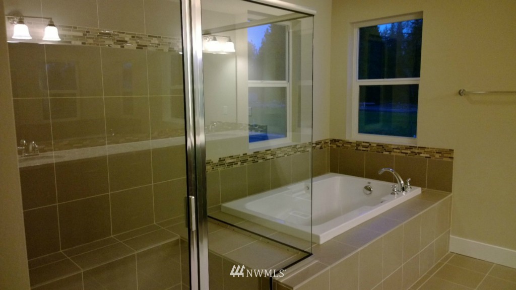 3621 177th Place Southeast, Unit 1012 Bothell, WA 98012 - Photo 6 of 14