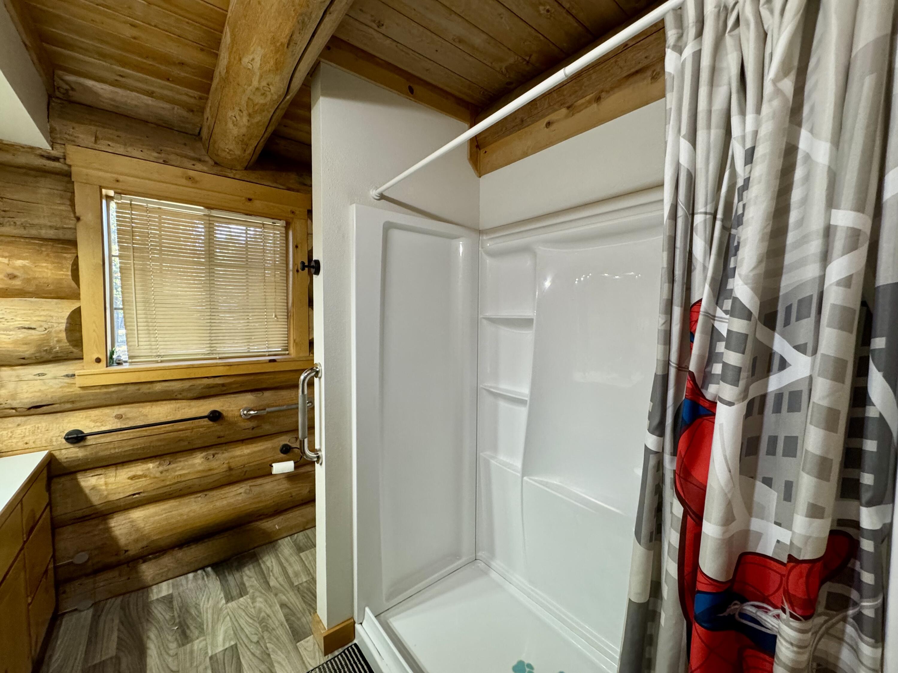 15576 Federal Road La Pine, OR 97739 - Photo 16 of 30