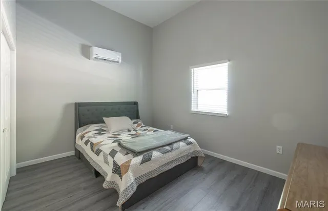 $1,200,000 | 0 Clear Creek Road, Richwoods, MO 63071