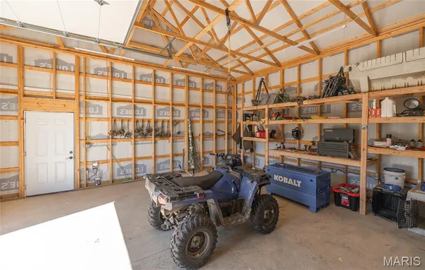 $1,000,000 | 0 Clear Creek Road, Richwoods, MO 63071