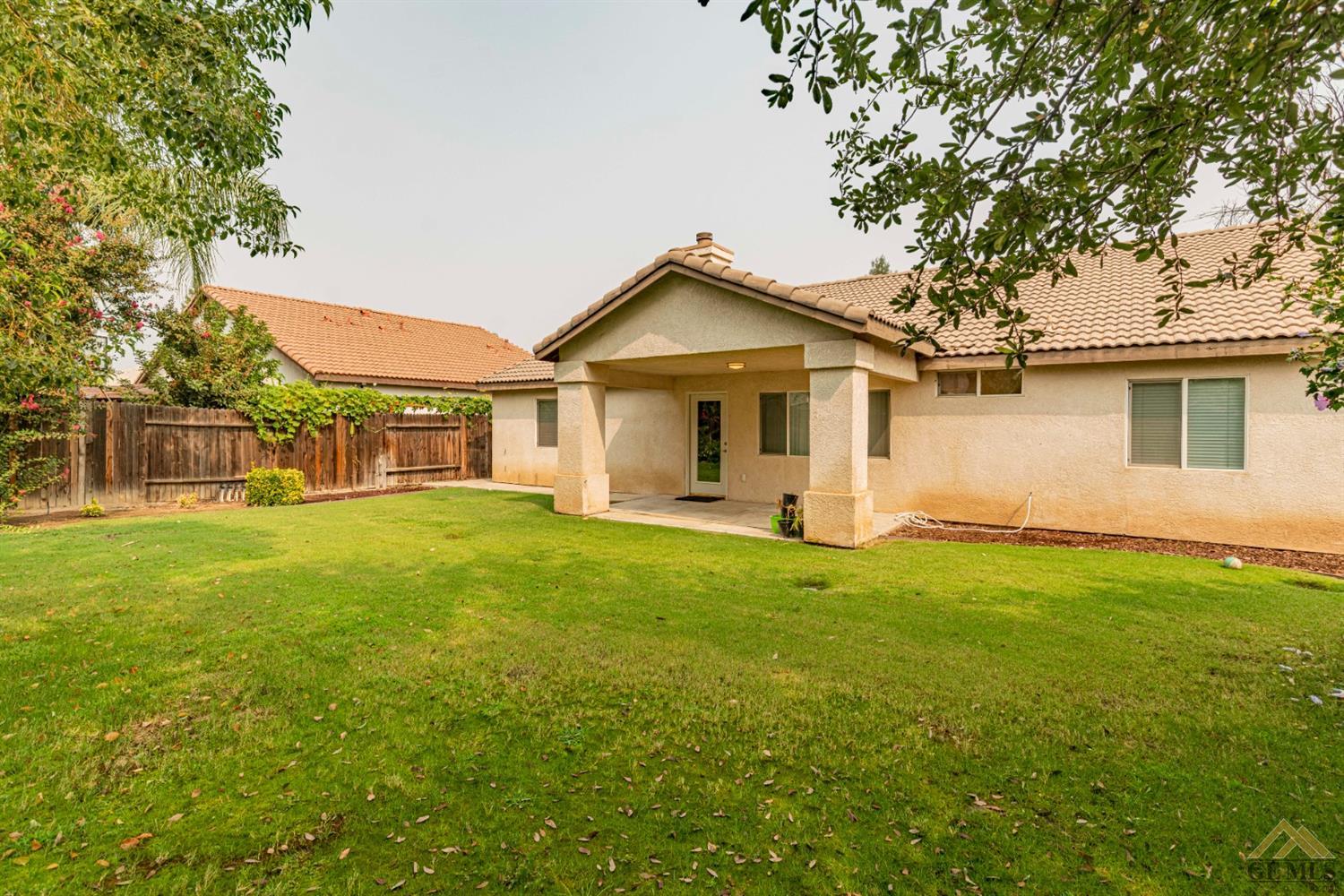 8401 Eagles Landing Drive Bakersfield, CA 93312 - Photo 18 of 21