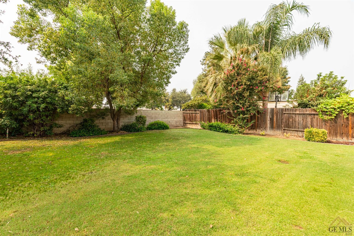 8401 Eagles Landing Drive Bakersfield, CA 93312 - Photo 19 of 21