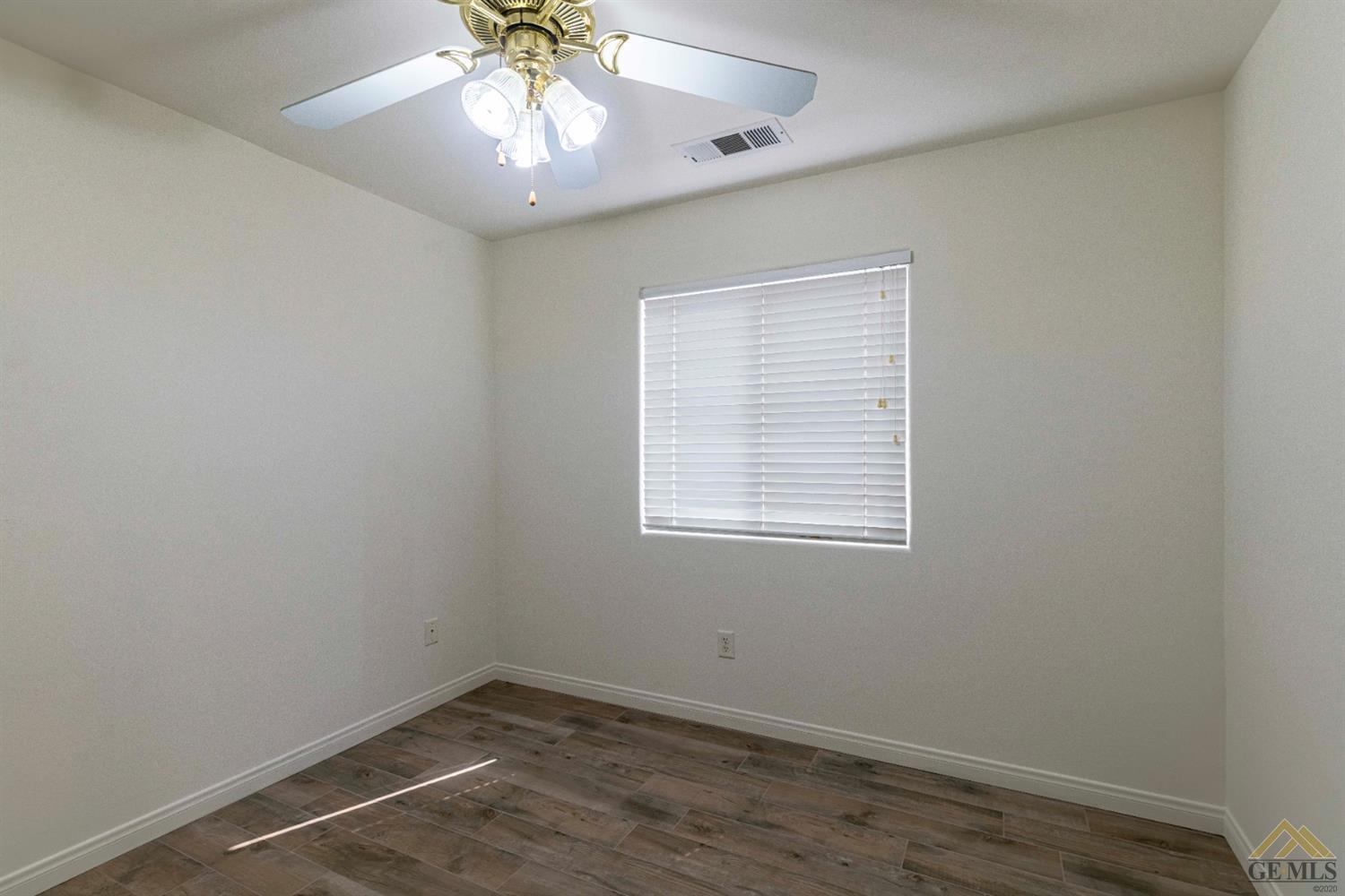 8401 Eagles Landing Drive Bakersfield, CA 93312 - Photo 8 of 21