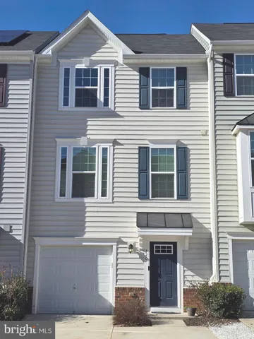 $2,300 | 520 Rolling Valley Drive, Fredericksburg, VA 22405