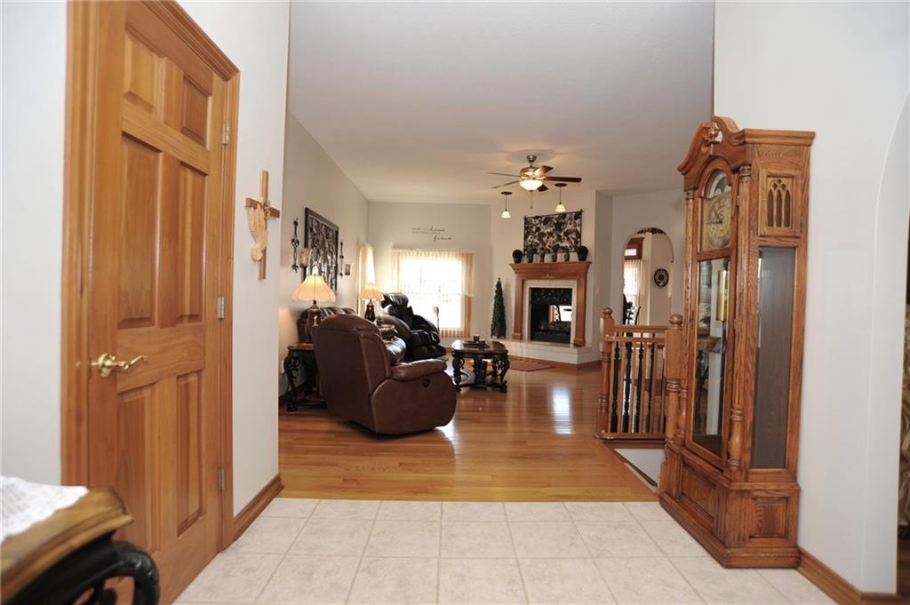 6595 Ridgeview Court Mooresville, IN 46158 - Photo 8 of 22 Gallery Image 8