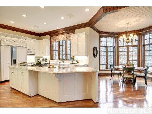 7021 Antrim Road Edina, MN 55439 - Photo 8 of 18