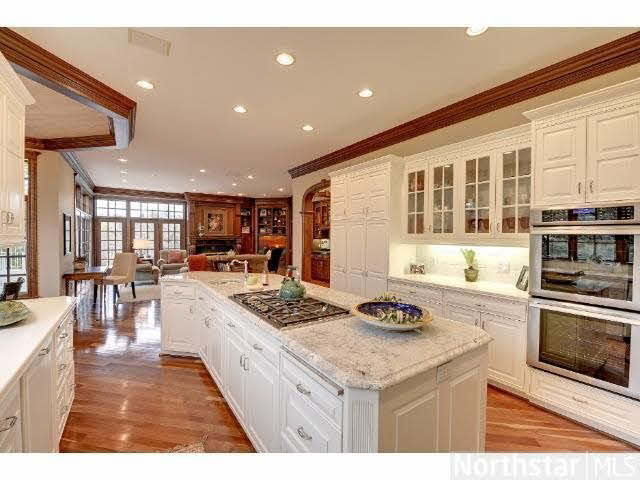 7021 Antrim Road Edina, MN 55439 - Photo 9 of 18