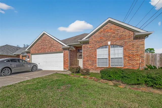 $293,000 | 71 North Forrest Avenue, La Porte, TX 77571