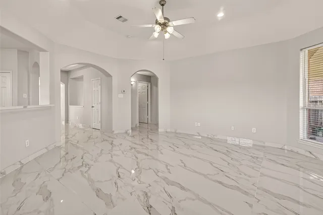 $293,000 | 71 North Forrest Avenue, La Porte, TX 77571