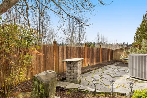 $1,060,000 | 23909 Southeast 7th Lane, Sammamish, WA 98074