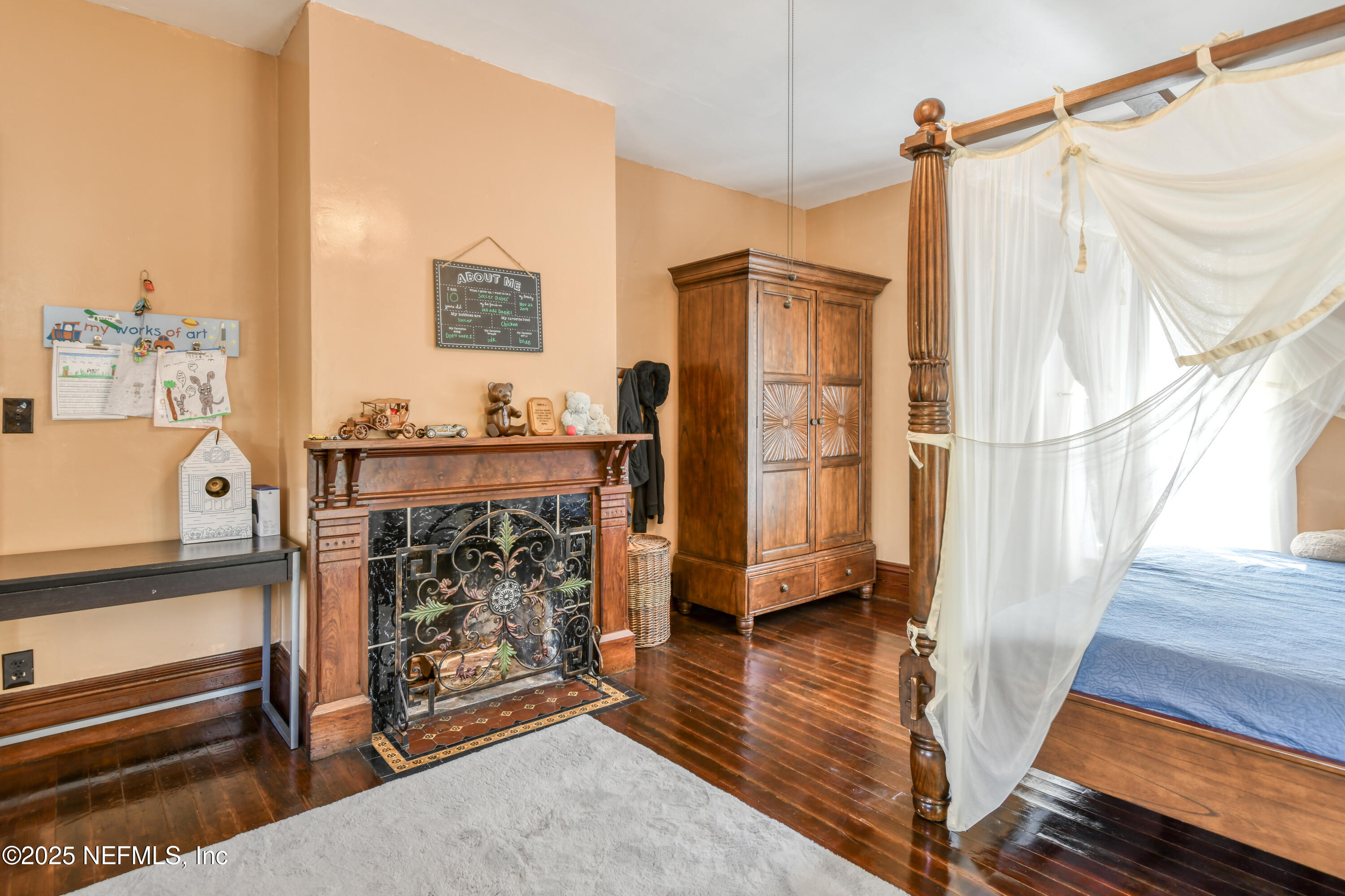 240 Sisco Road Pomona Park, FL 32181 - Photo 29 of 43 a bed room with a bed