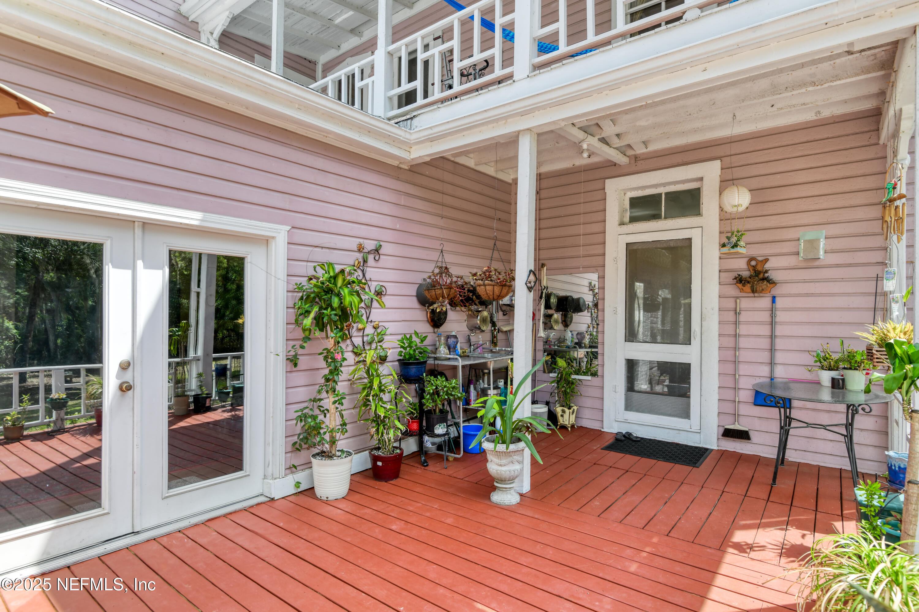 240 Sisco Road Pomona Park, FL 32181 - Photo 32 of 43 a view of a house with sitting area