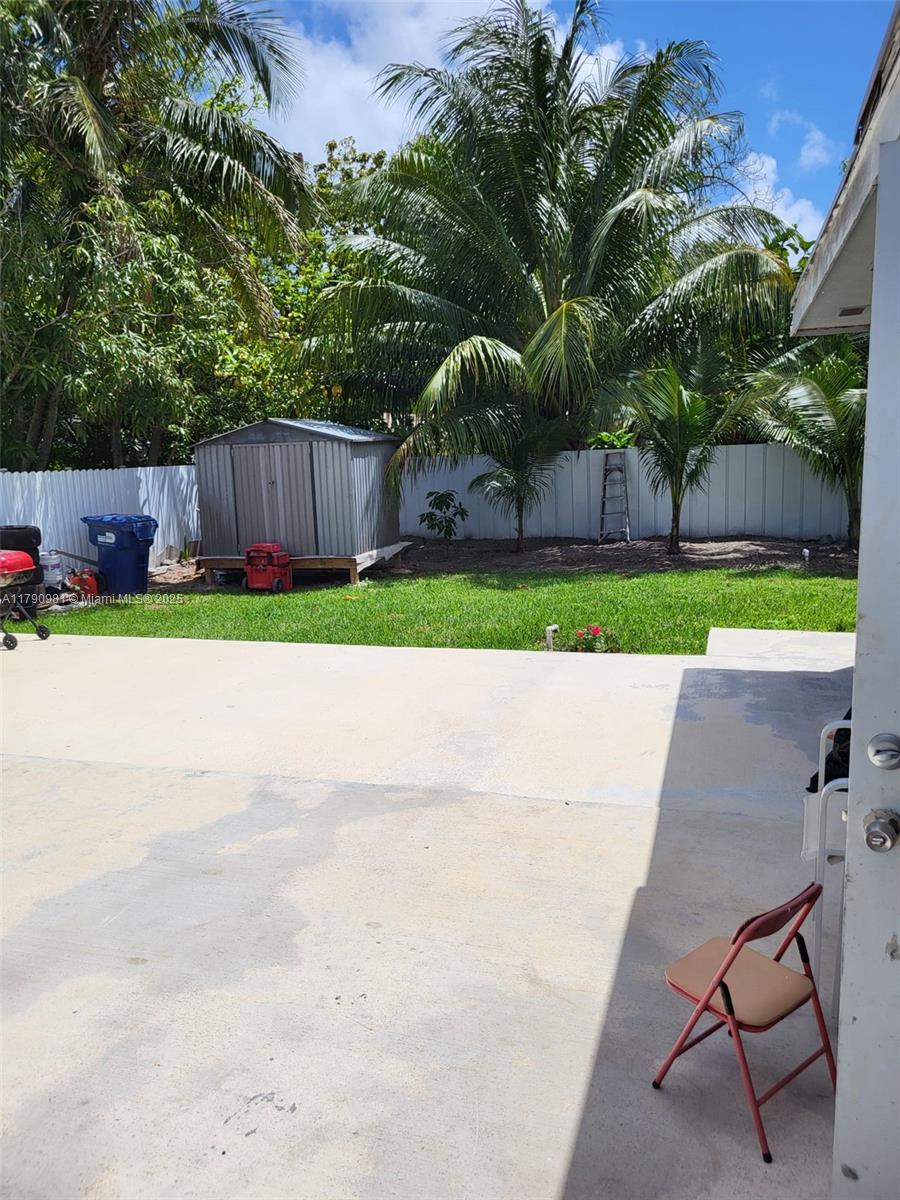 1650 Northeast 147th Street Miami, FL 33181 - Photo 51 of 56