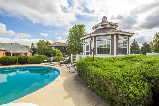 $694,900 | 8607 Glenshire Street, Tinley Park, IL 60487