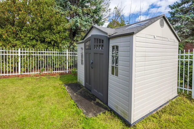 $694,900 | 8607 Glenshire Street, Tinley Park, IL 60487