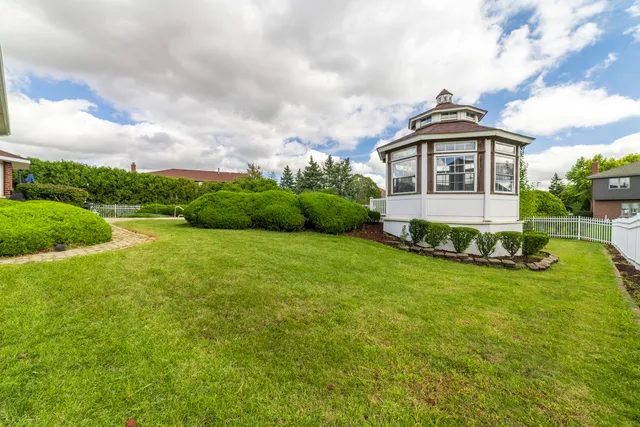 $694,900 | 8607 Glenshire Street, Tinley Park, IL 60487