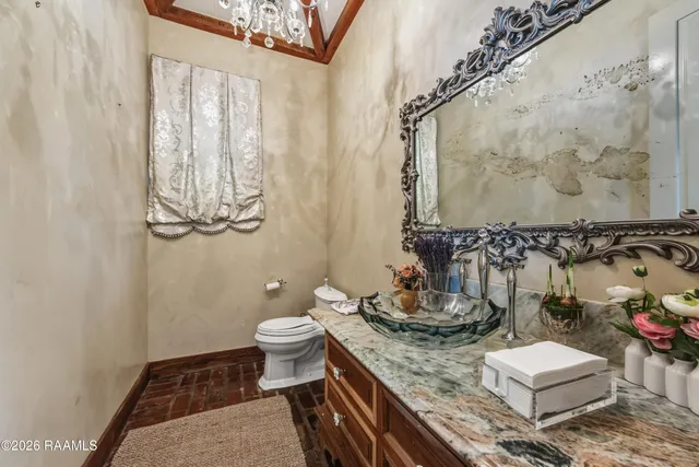 $1,150,000 | 401 Torrenova Circle, Lafayette, LA 70508