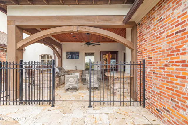$1,150,000 | 401 Torrenova Circle, Lafayette, LA 70508