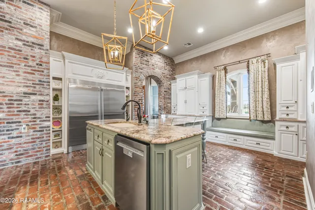 $1,150,000 | 401 Torrenova Circle, Lafayette, LA 70508