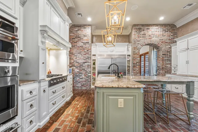 $1,150,000 | 401 Torrenova Circle, Lafayette, LA 70508