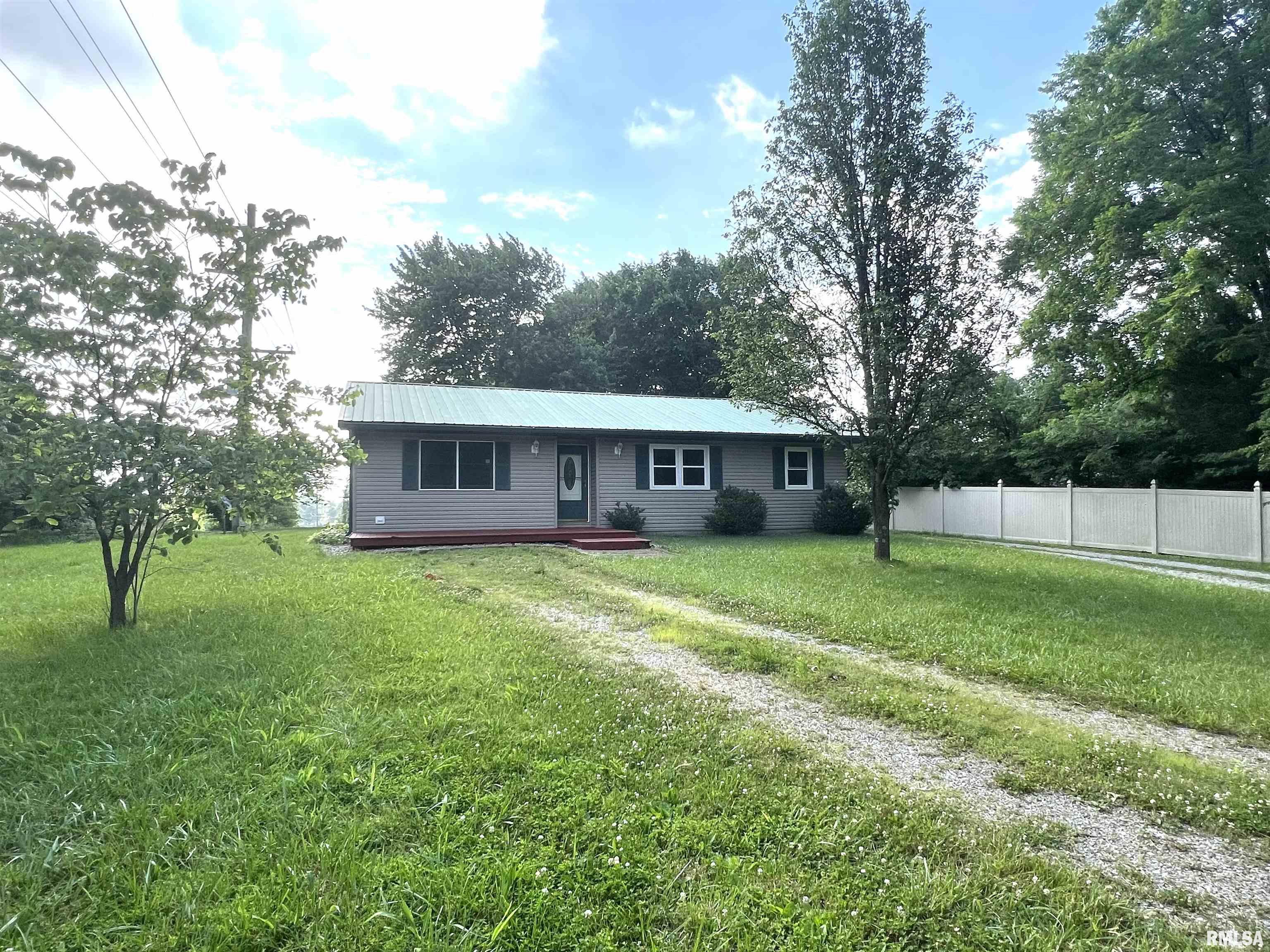 3187 Alum Cave Road Marion, IL 62959 - Photo 1 of 15