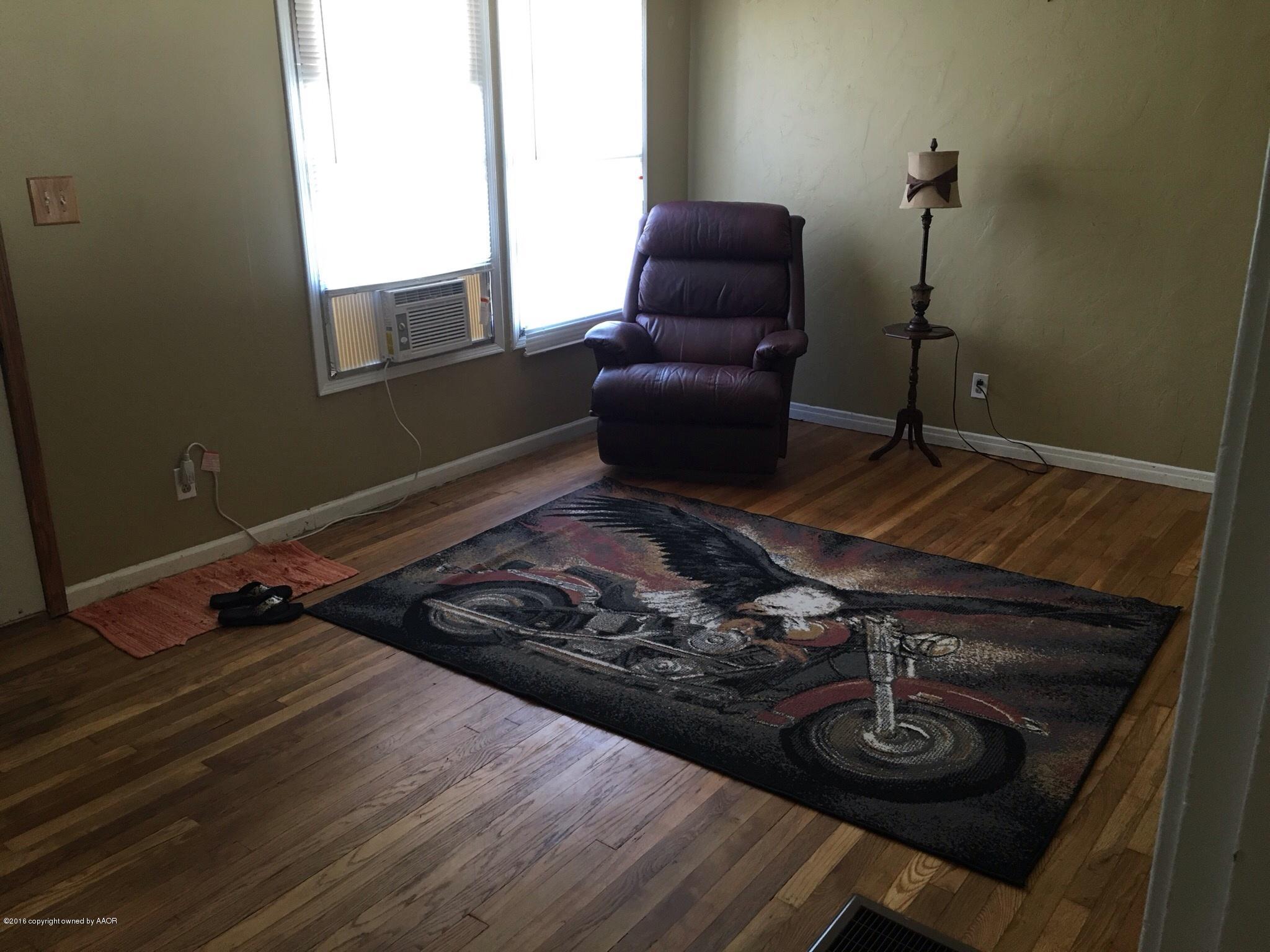4201 South Hughes Street Amarillo, TX 79110 - Photo 2 of 14 image
