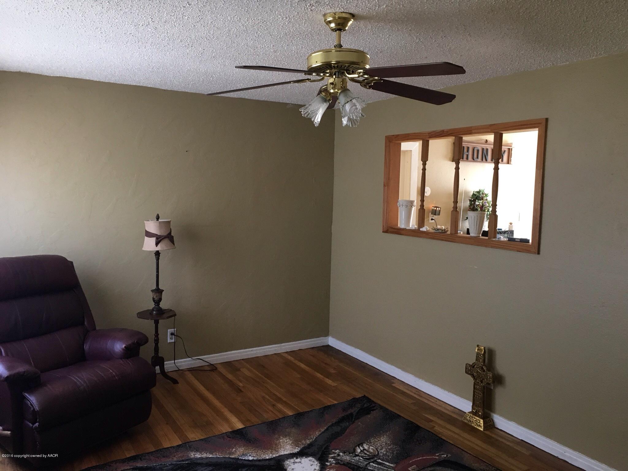 4201 South Hughes Street Amarillo, TX 79110 - Photo 4 of 14 image