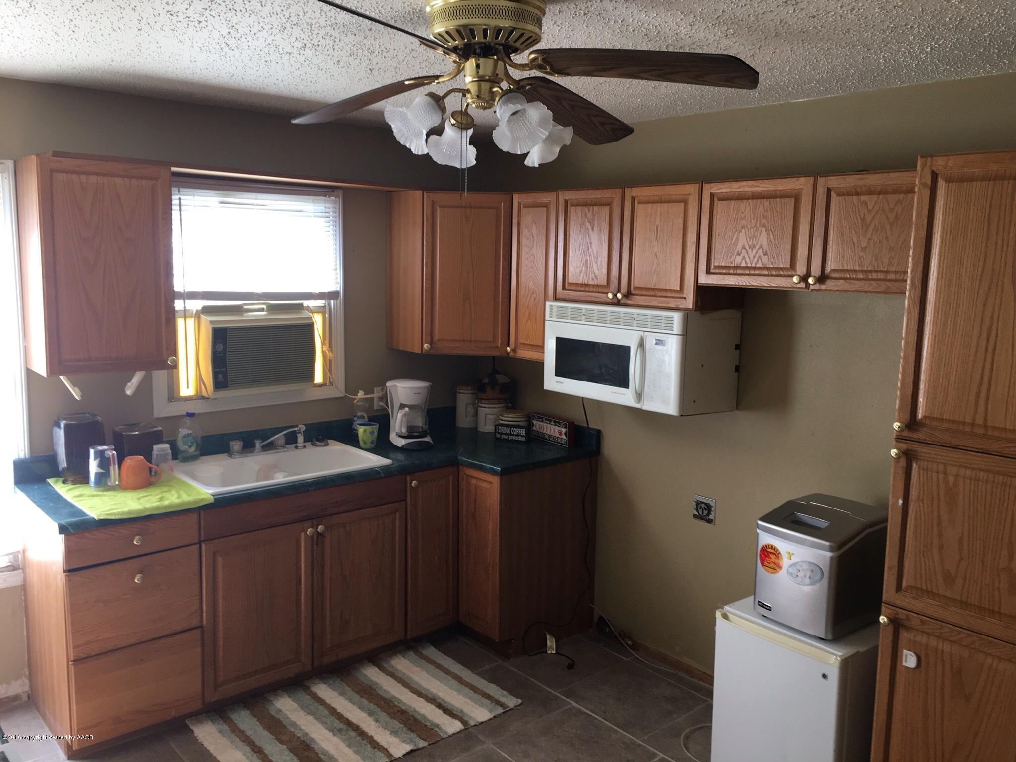 4201 South Hughes Street Amarillo, TX 79110 - Photo 6 of 14 image