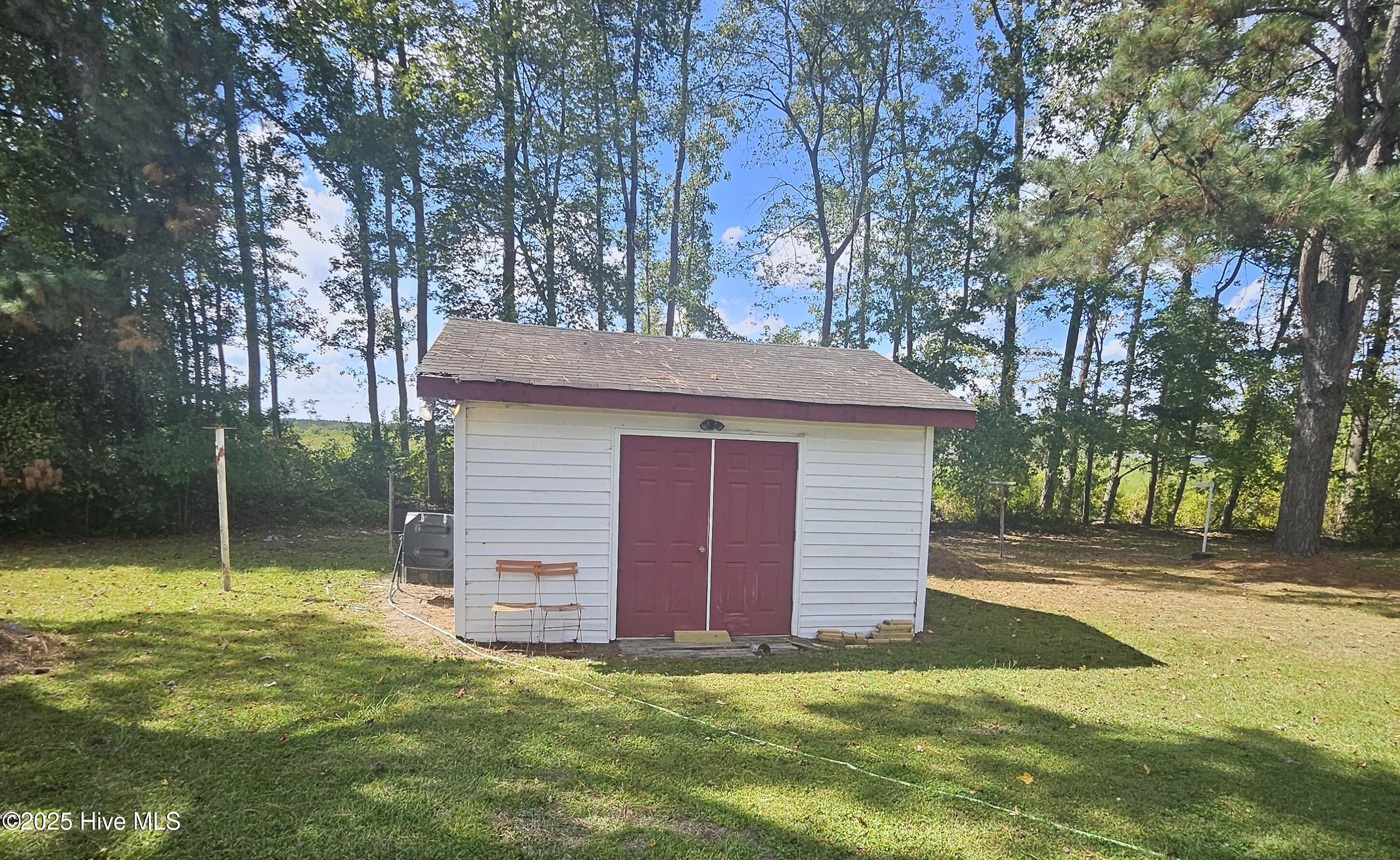 2125 Governors Road Windsor, NC 27983 - Photo 5 of 23 20250924_134435