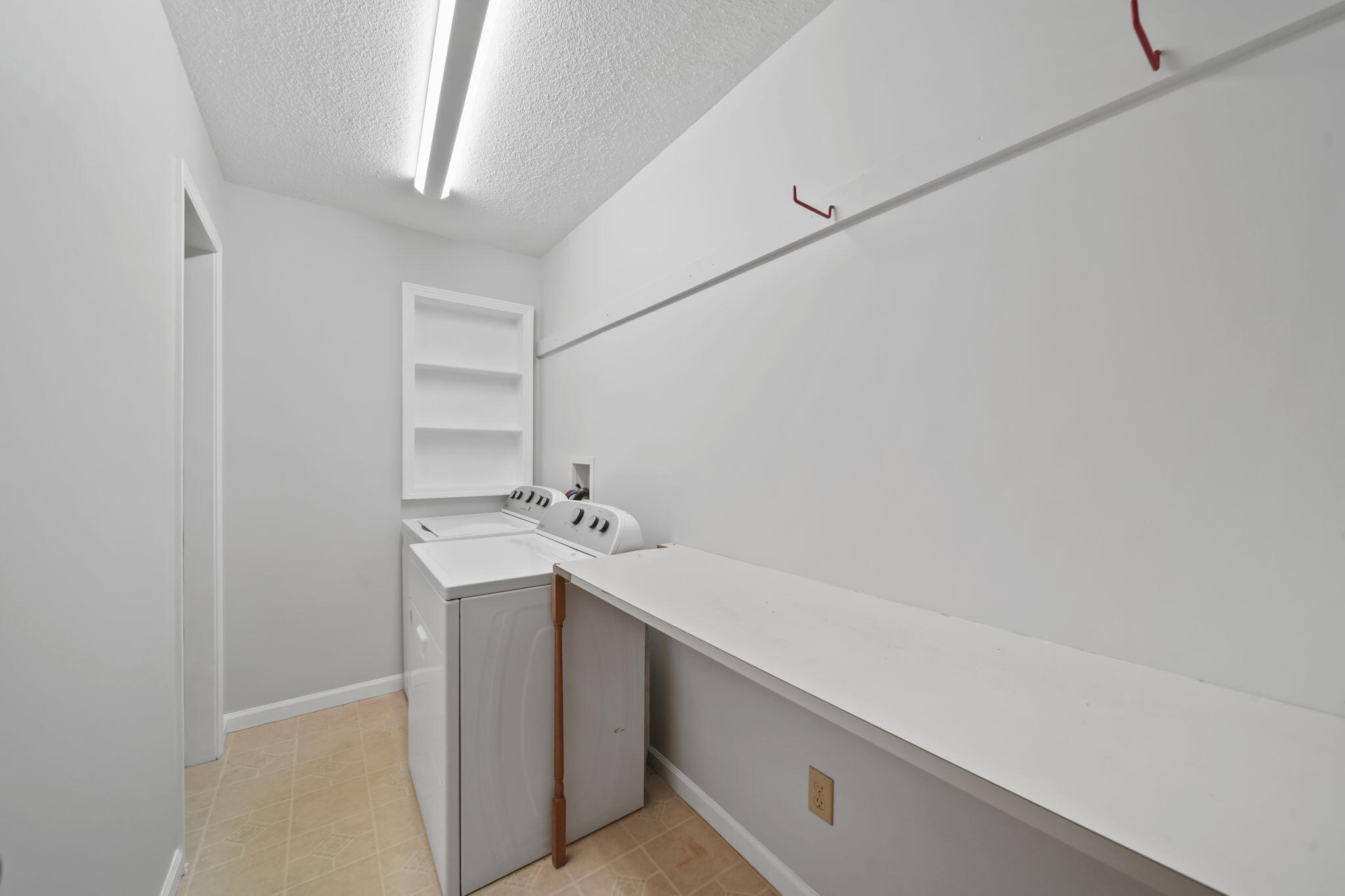 4013 Franklin Road Jackson, MI 49203 - Photo 14 of 39 16-web-or-mls-DSC07531