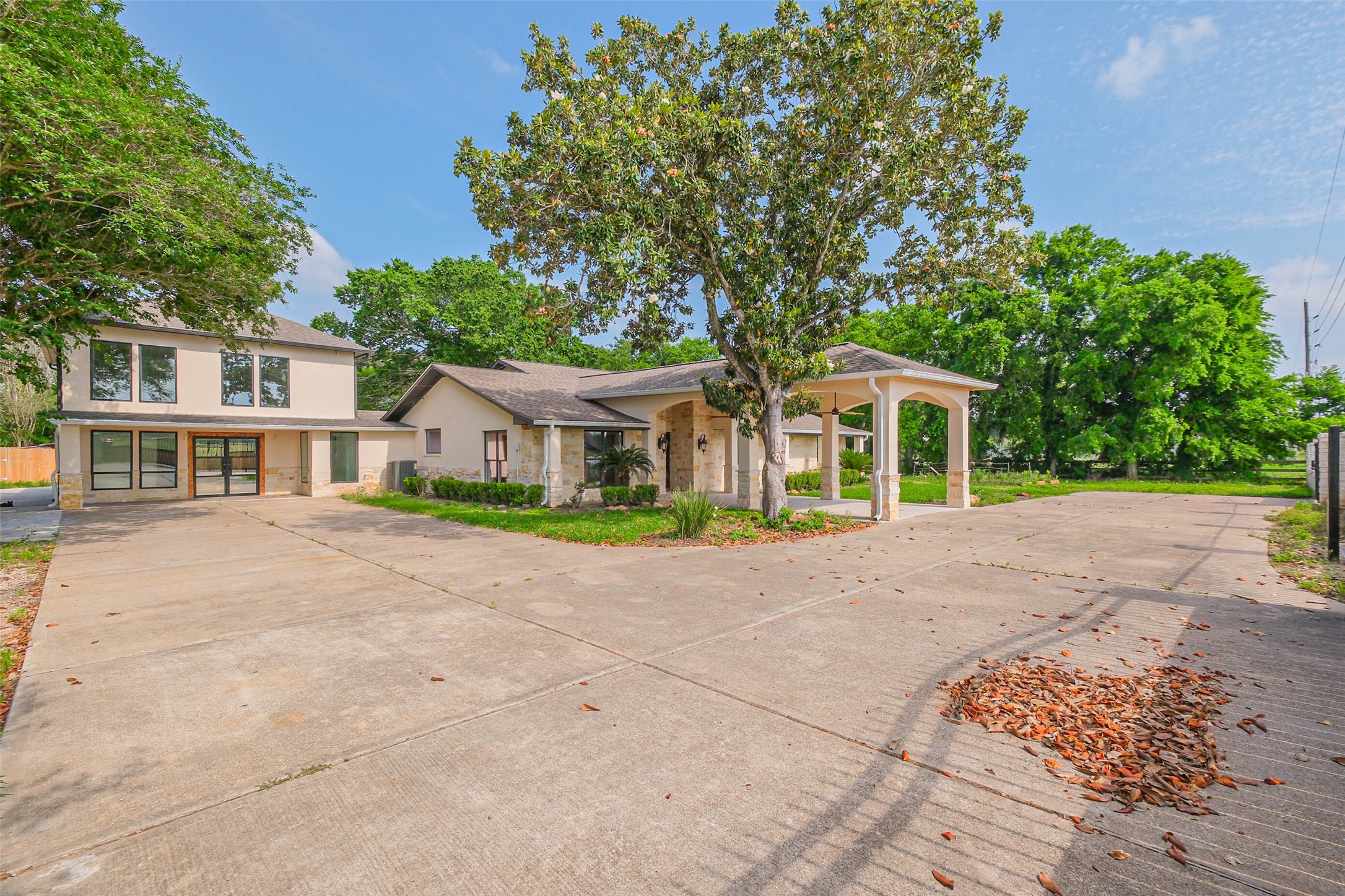 11019 Clodine Road Sugar Land, TX 77498 - Photo 37 of 39 a front view of a house with a garden