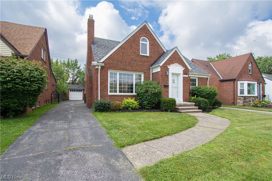 3904 Colony Road South Euclid, OH 44118 - Photo 2 of 35