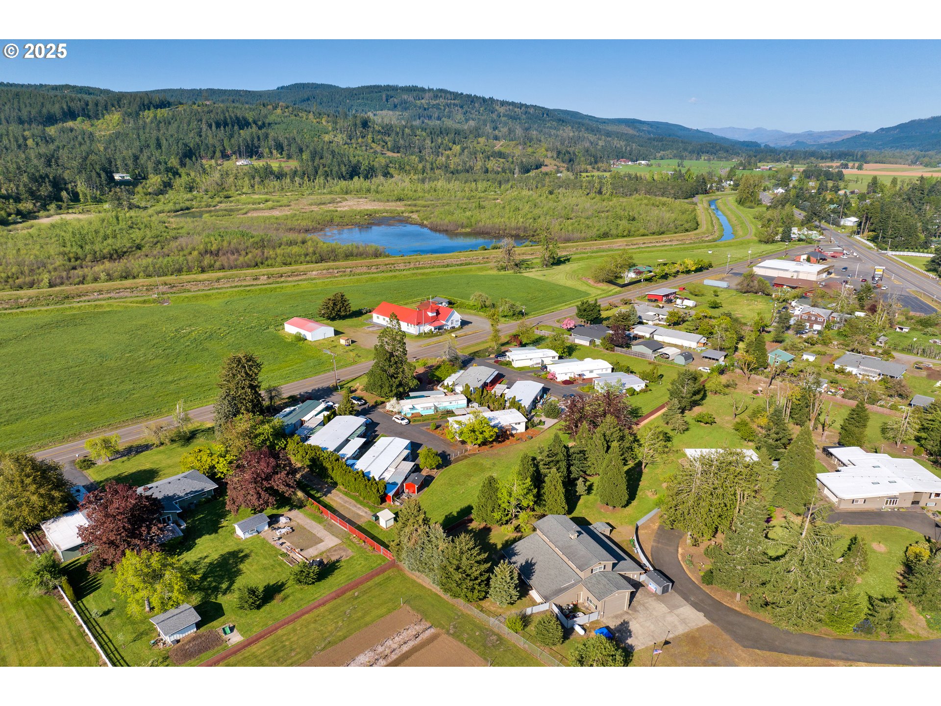 39202 Camp Creek Road, Unit 7 Springfield, OR 97478 - Photo 36 of 39 a view of an outdoor space