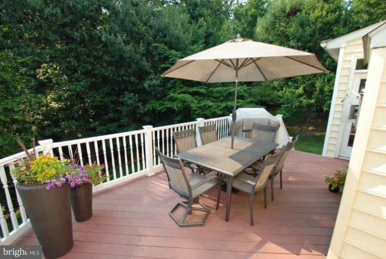 905 Longbow Road Mount Airy, MD 21771 - Photo 21 of 23 Exterior (Rear)