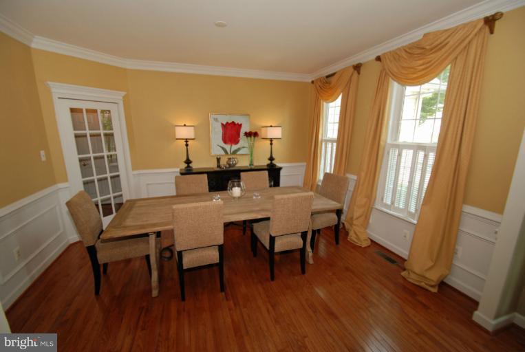 905 Longbow Road Mount Airy, MD 21771 - Photo 4 of 23 Dining Room