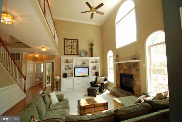 905 Longbow Road Mount Airy, MD 21771 - Photo 6 of 23 Family Room