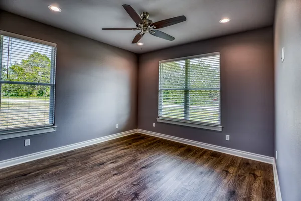 $669,900 | 215 Carey Drive, Brenham, TX 77833