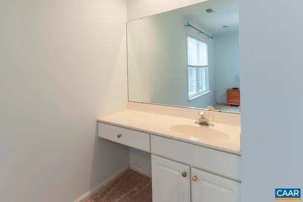 $799,000 | 3595 Montgomery Lane, Charlottesville, VA 22903