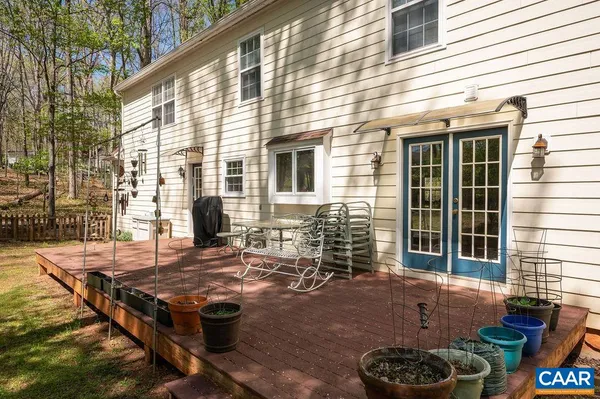 $799,000 | 3595 Montgomery Lane, Charlottesville, VA 22903