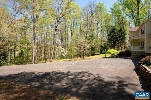 $799,000 | 3595 Montgomery Lane, Charlottesville, VA 22903