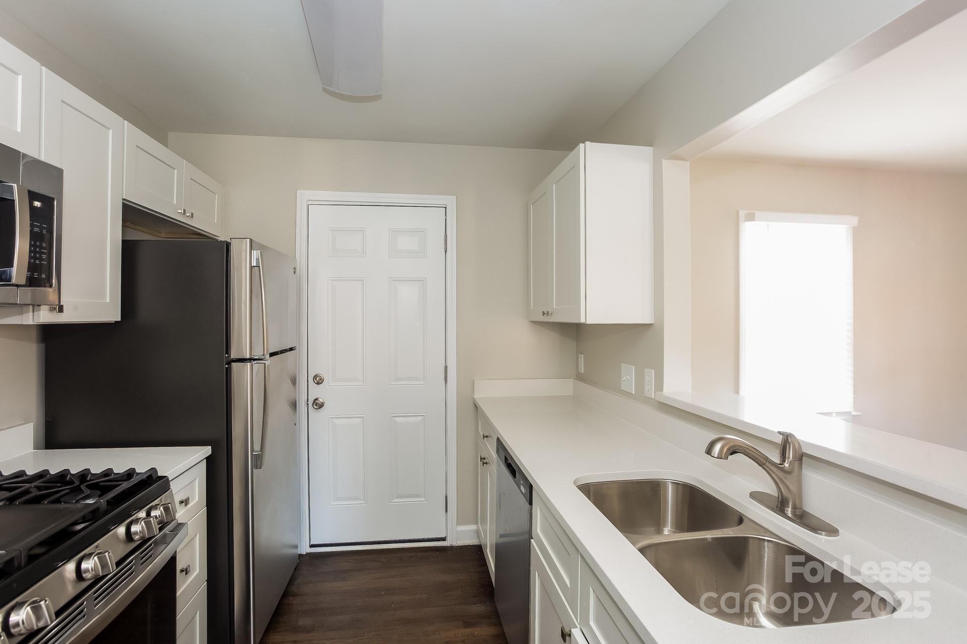 1005 Thomas Avenue Kannapolis, NC 28081 - Photo 8 of 16