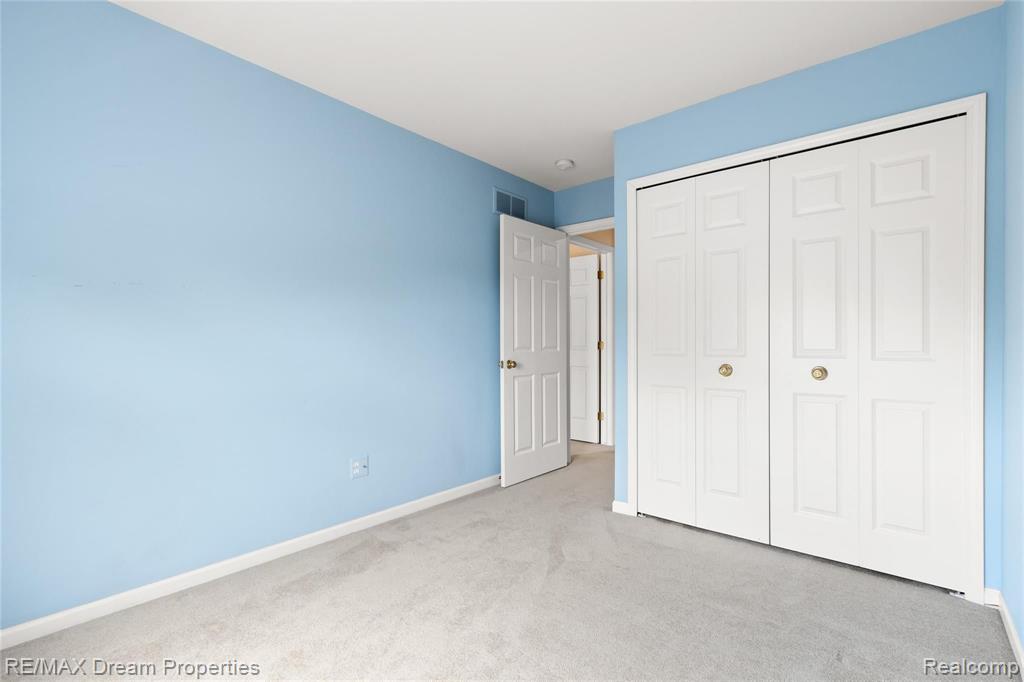 21509 Garrison Street Dearborn, MI 48124 - Photo 12 of 24
