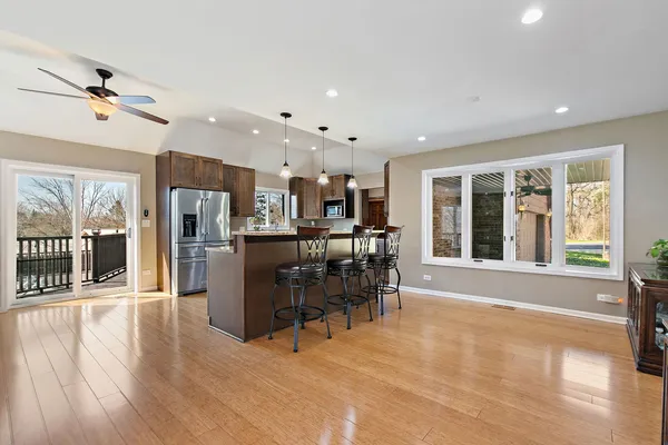 $820,000 | 8N999 Corron Road, Elgin, IL 60124